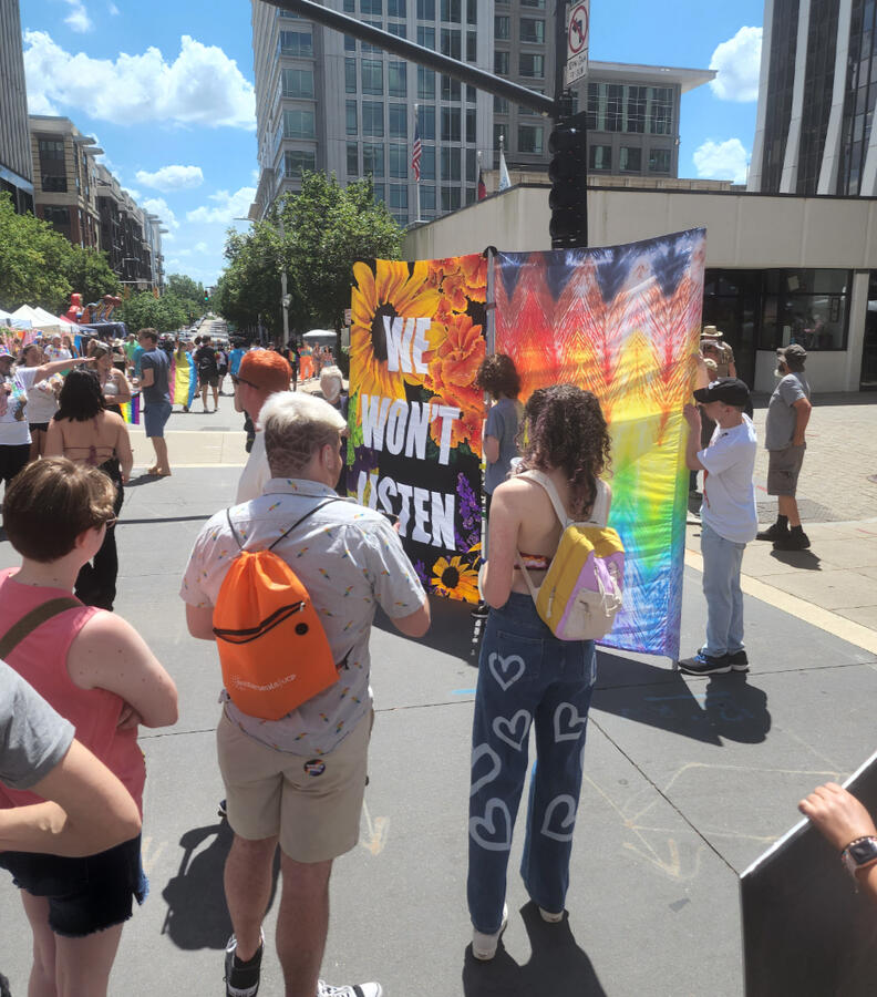 Look at how barren it is! There was a massive crowd when we first arrived